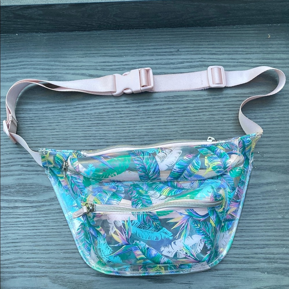 FANNY PACK Tropical Print Transparent